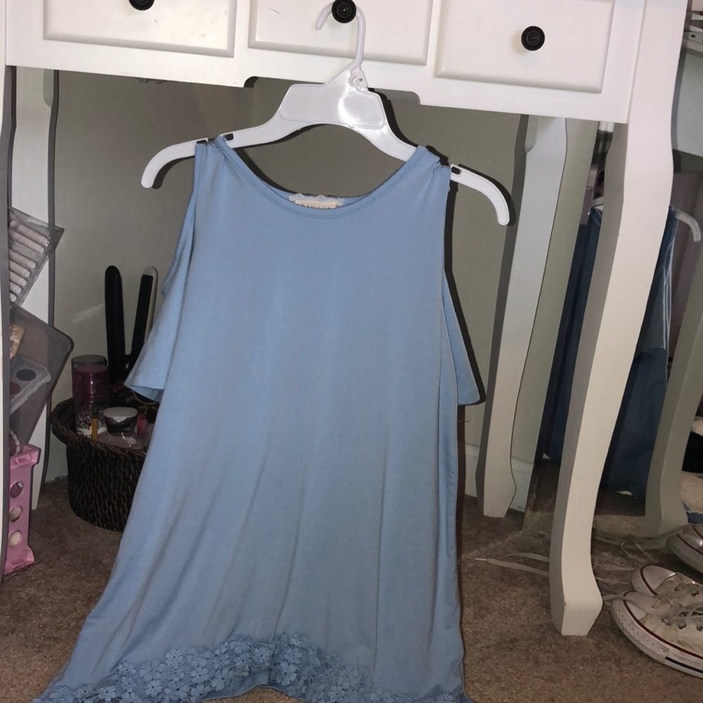 Blue no shoulder